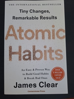 Б/в Atomic Habits: An Easy and Proven Way to Build Good Habits and Break Bad Ones